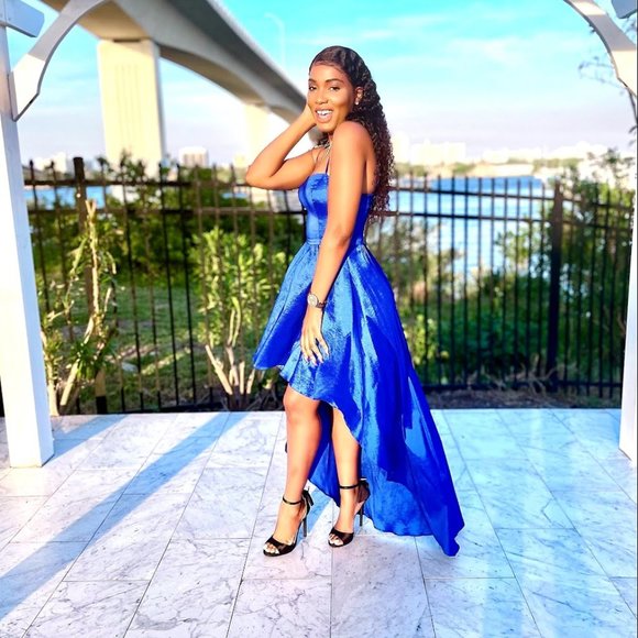 Dress - Picture 1 of 4